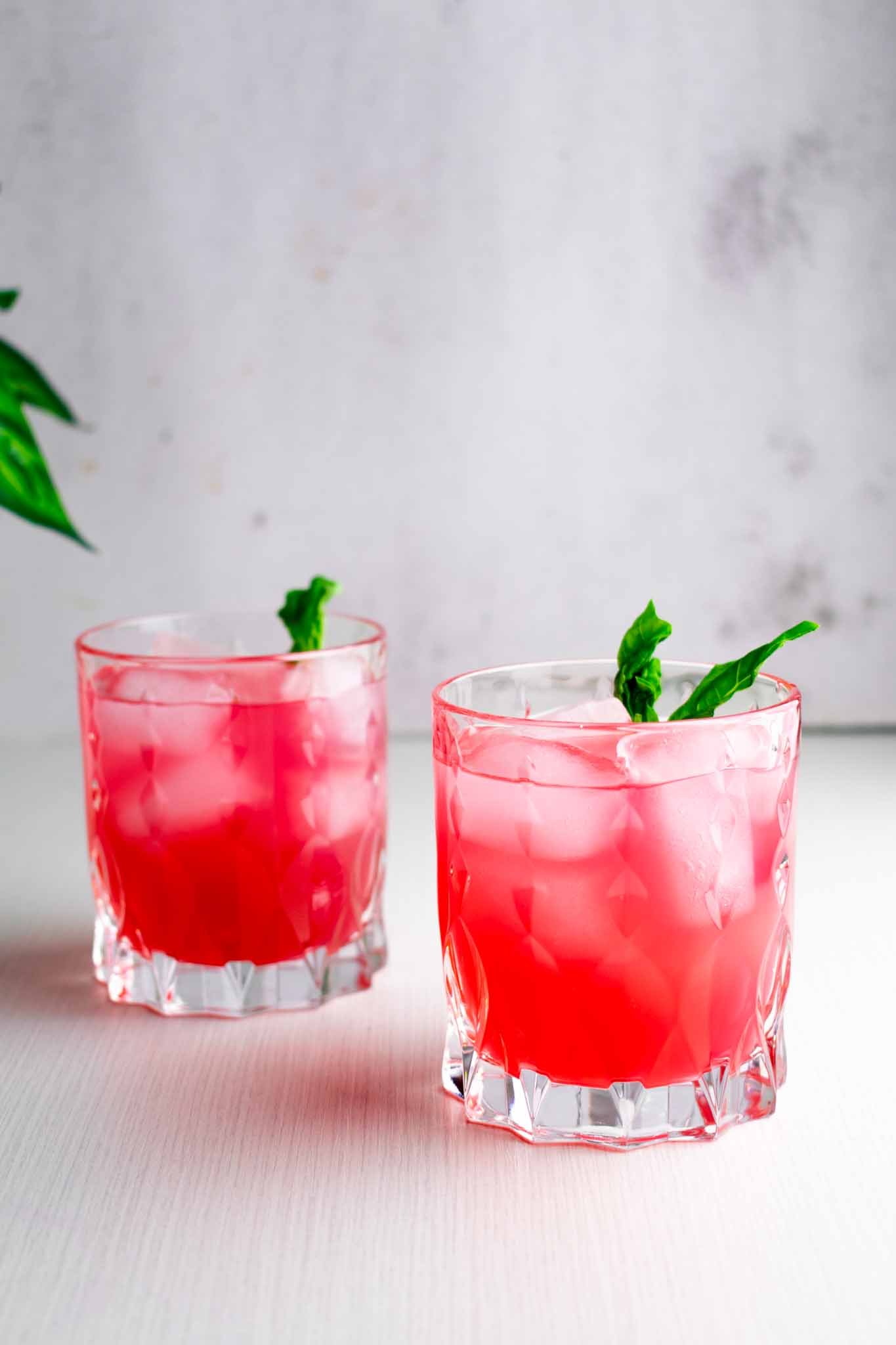 Sparkling Grapefruit Mocktail (Virgin Paloma)