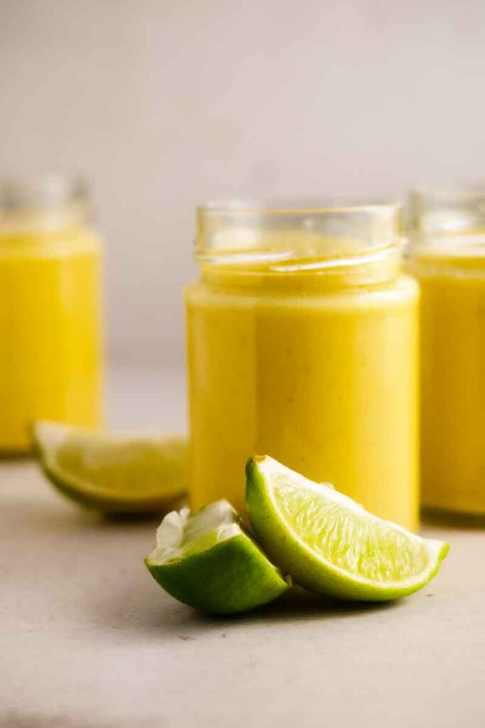mango pear smoothie recipe in jars