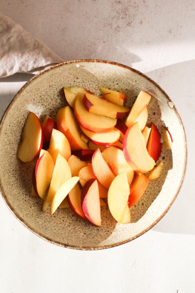 peaches cut into wedges